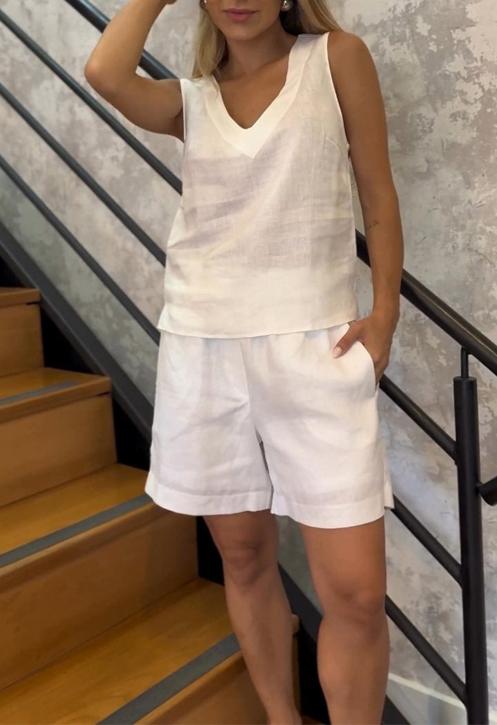 V-neck Sleeveless Vest and Shorts Suit