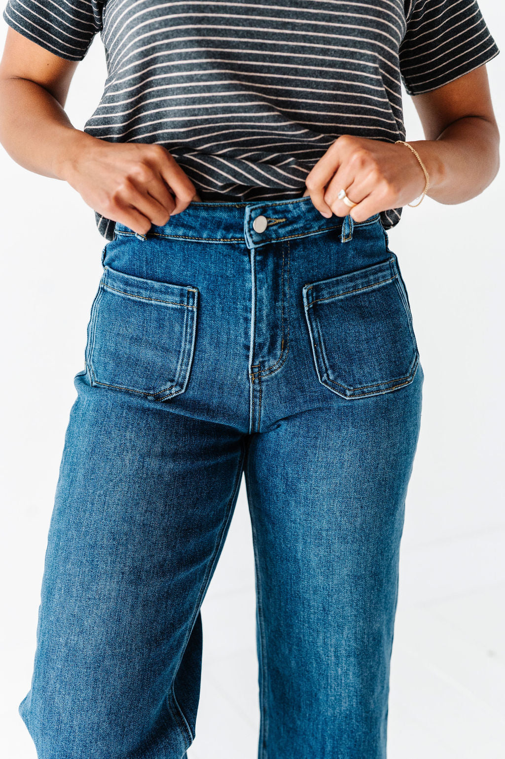 Jenny Straight Leg Cropped Jean